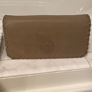 Tory Burch wallet